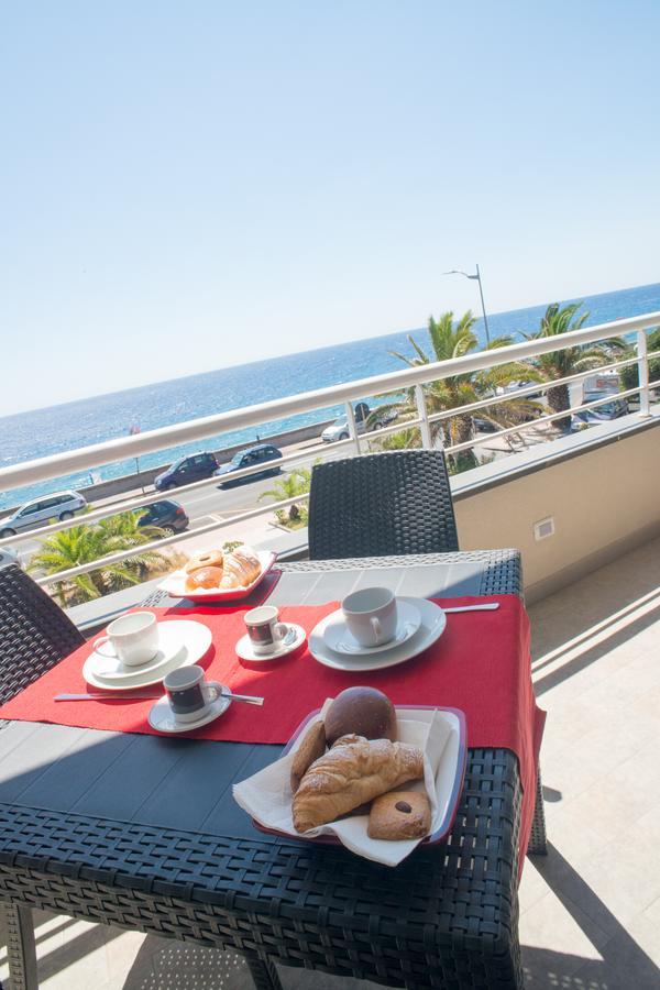 Bed and Breakfast Riva Del Sol Santa Teresa Di Riva Exterior foto