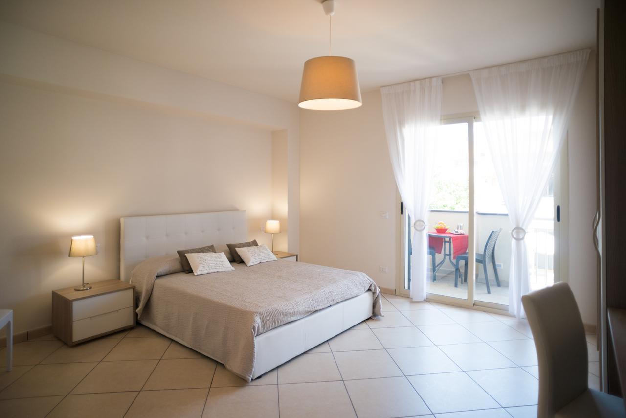 Bed and Breakfast Riva Del Sol Santa Teresa Di Riva Exterior foto
